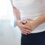 MCTオイルを摂ると腹痛になる?効果的な摂り方と量を知ろう!